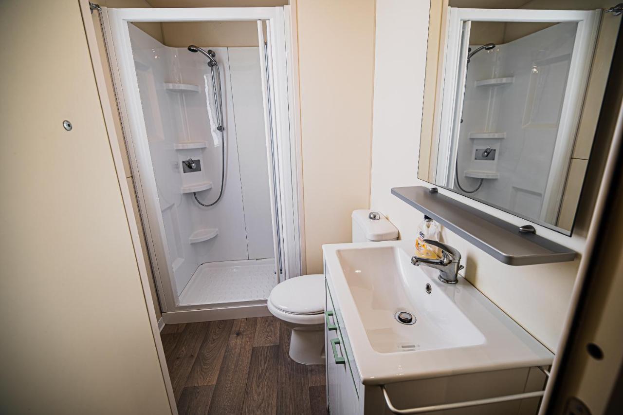 Lake View Mobile Homes With Thermal Riviera Tickets In Terme Catez كاتيز أوب سافي المظهر الخارجي الصورة