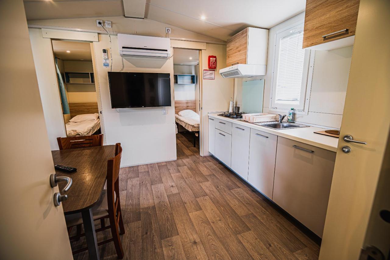 Lake View Mobile Homes With Thermal Riviera Tickets In Terme Catez كاتيز أوب سافي المظهر الخارجي الصورة