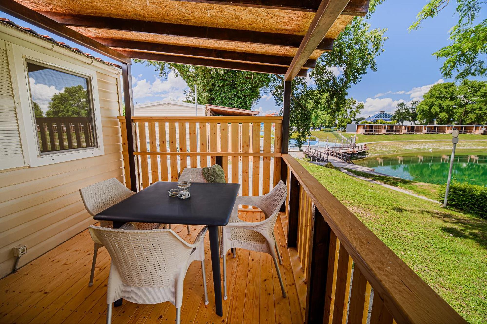 Lake View Mobile Homes With Thermal Riviera Tickets In Terme Catez كاتيز أوب سافي المظهر الخارجي الصورة
