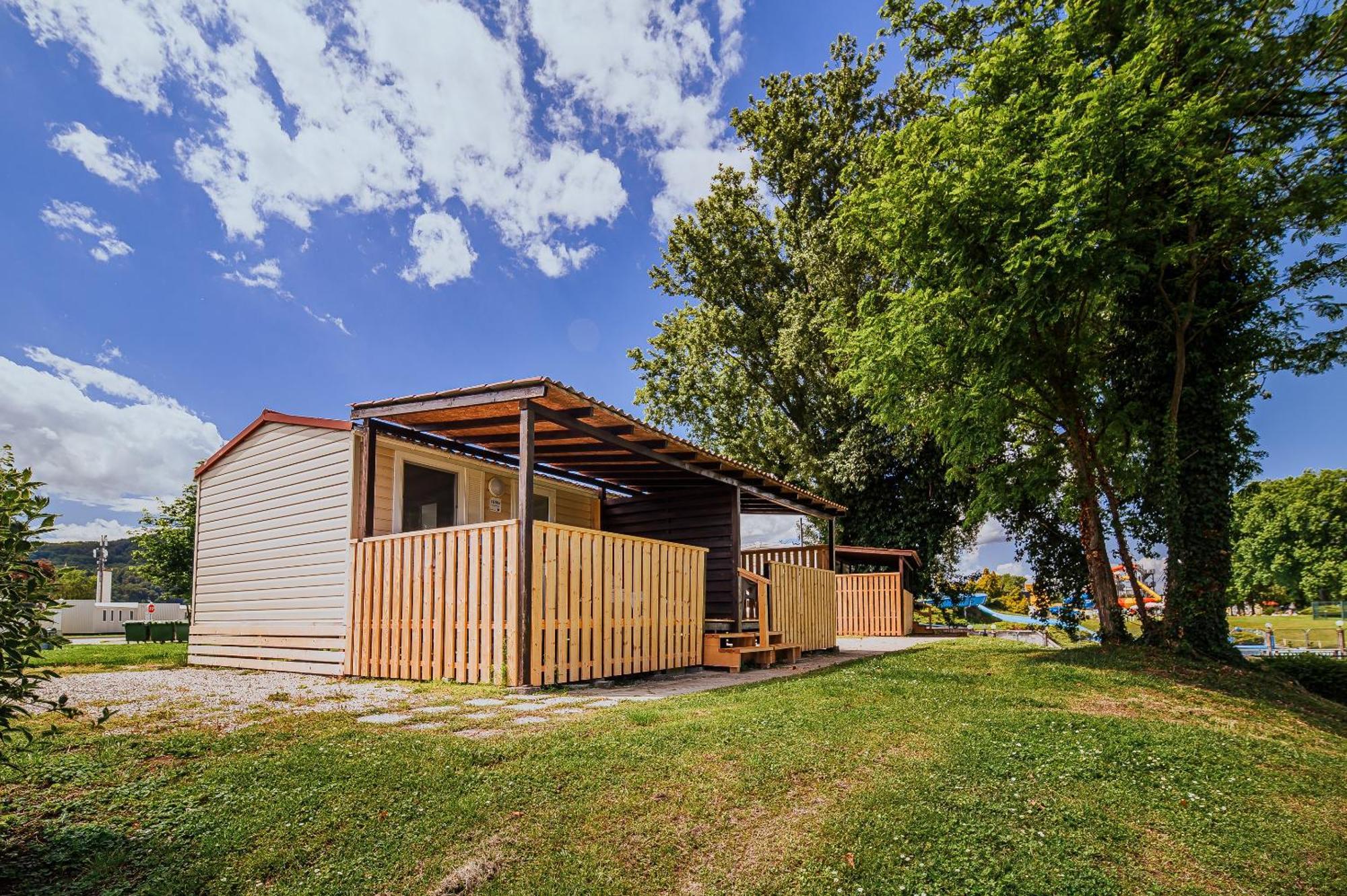 Lake View Mobile Homes With Thermal Riviera Tickets In Terme Catez كاتيز أوب سافي الغرفة الصورة