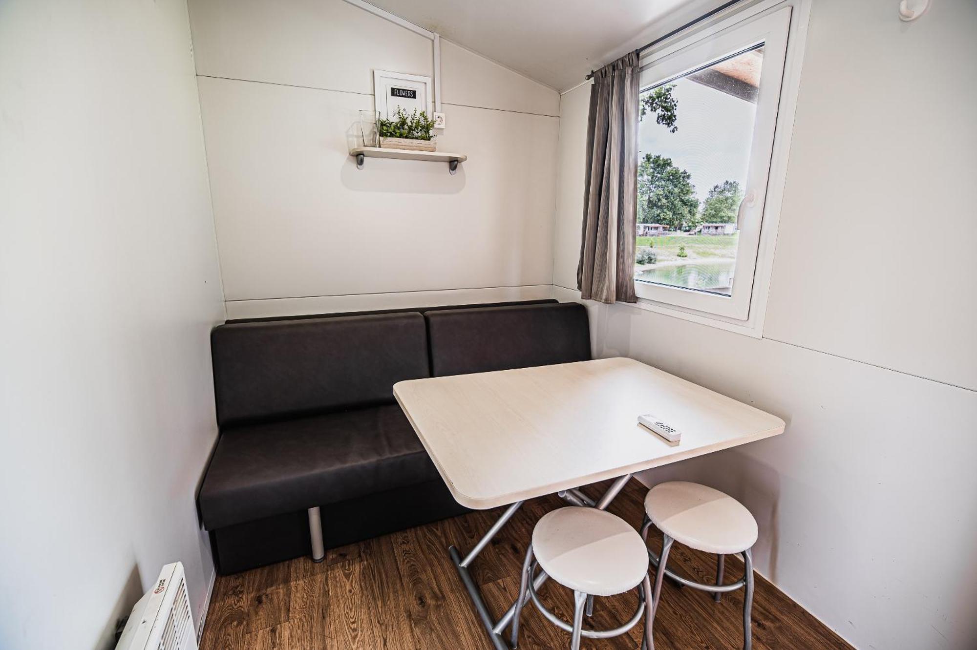 Lake View Mobile Homes With Thermal Riviera Tickets In Terme Catez كاتيز أوب سافي الغرفة الصورة