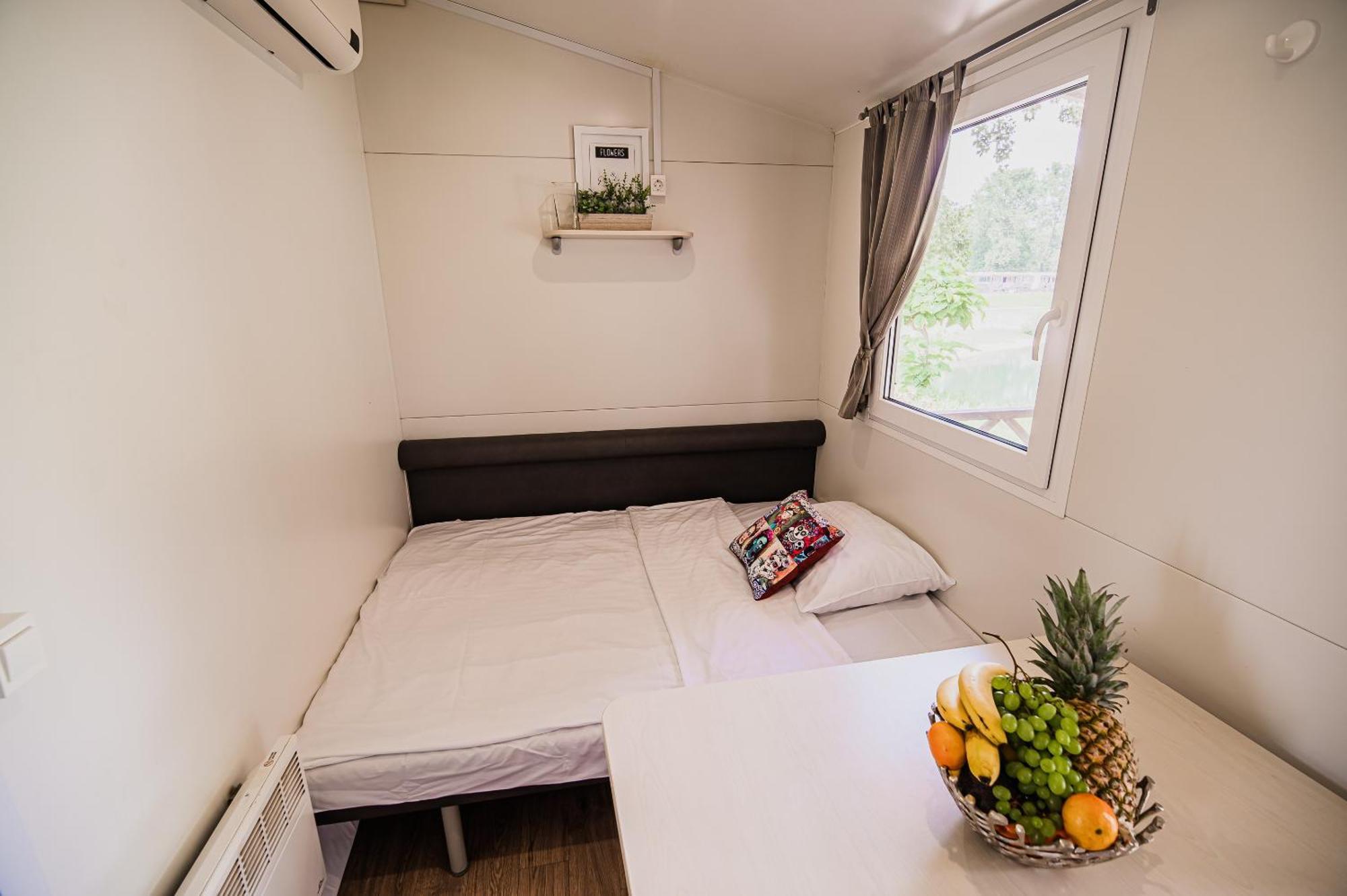 Lake View Mobile Homes With Thermal Riviera Tickets In Terme Catez كاتيز أوب سافي الغرفة الصورة