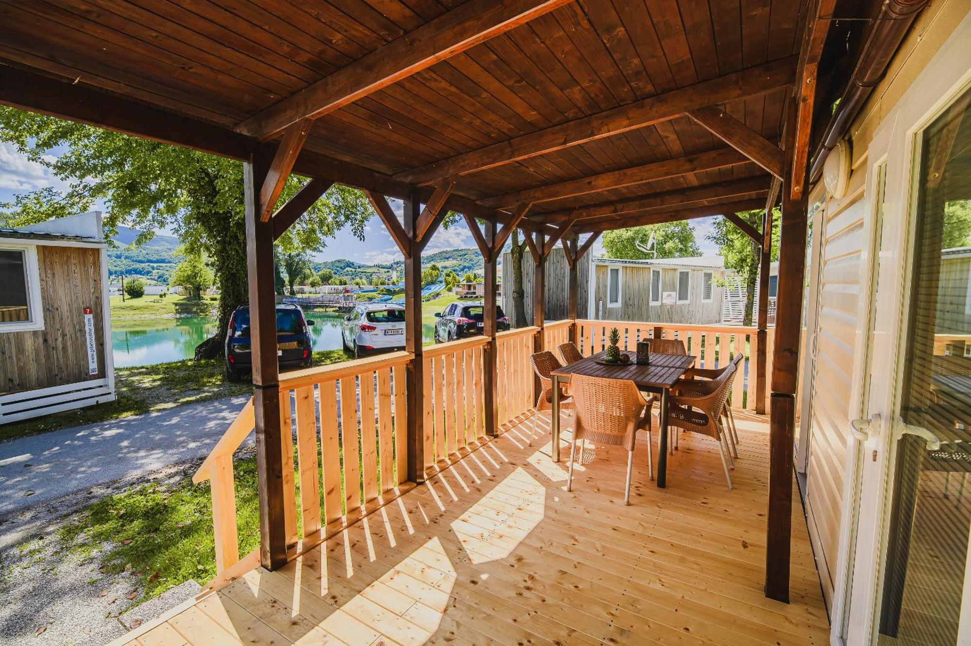 Lake View Mobile Homes With Thermal Riviera Tickets In Terme Catez كاتيز أوب سافي الغرفة الصورة